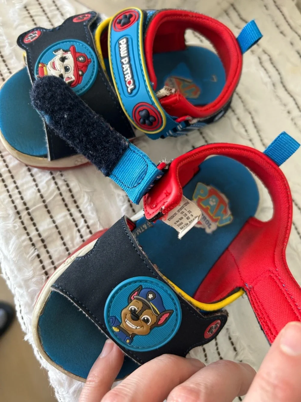 Paw Patrol Kids Size 7 Velcro Sandals Navy Blue Red Character Shoes